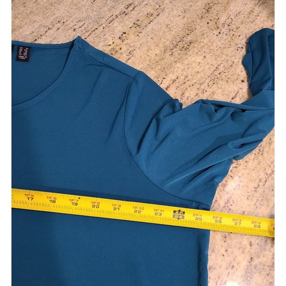 Susan Graver Artisan Size 1X Liquid Knit Tunic with Asymmetric Hem Embellished - Picture 6 of 16